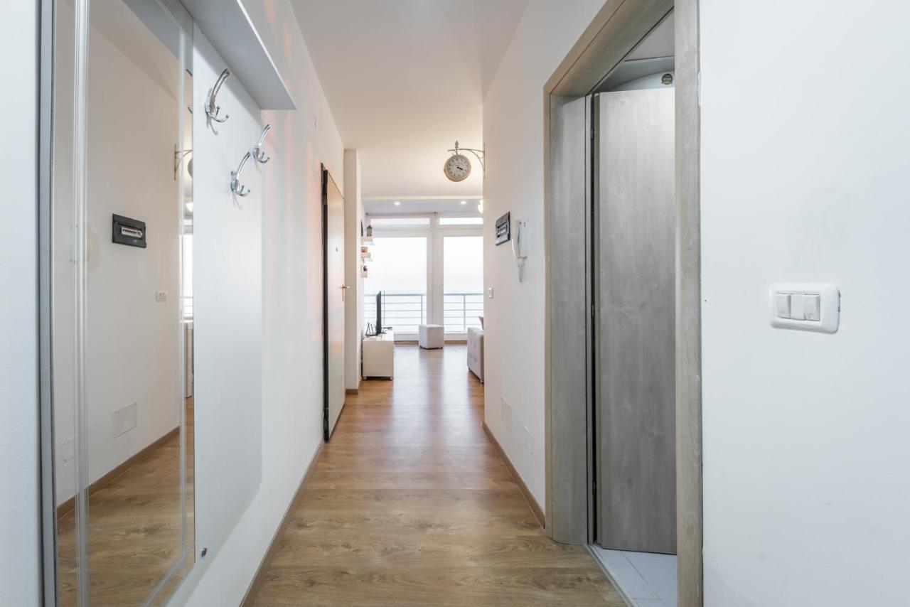 Blue Heaven -Full Sea View Brand New Apartment Δυρράχιο Εξωτερικό φωτογραφία